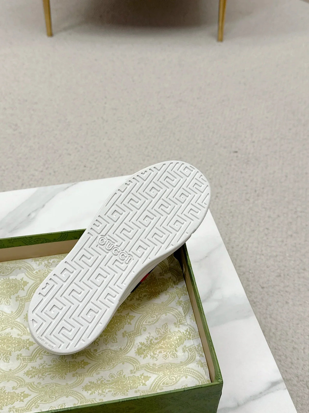 Gucci Ace Bee & Star Embroidered Logo White Leather