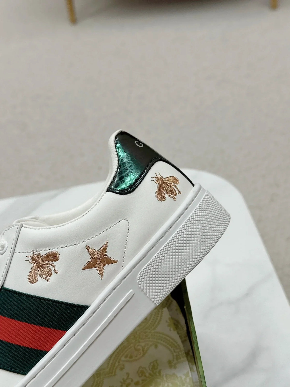 Gucci Ace Bee & Star Embroidered Logo White Leather