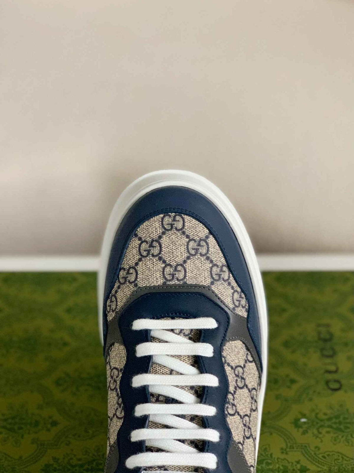 Gucci – Blue & Beige GG Supreme Canvas