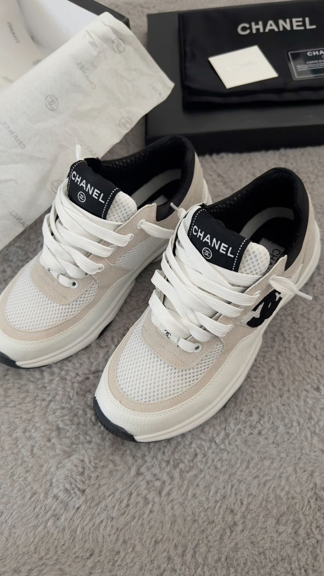 Chanel Low Suede White Black