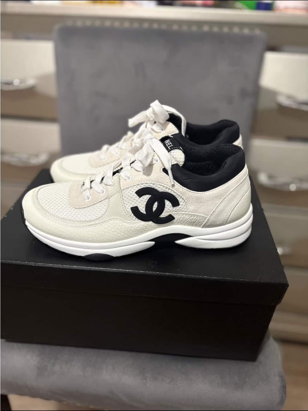 Chanel Low Suede White Black